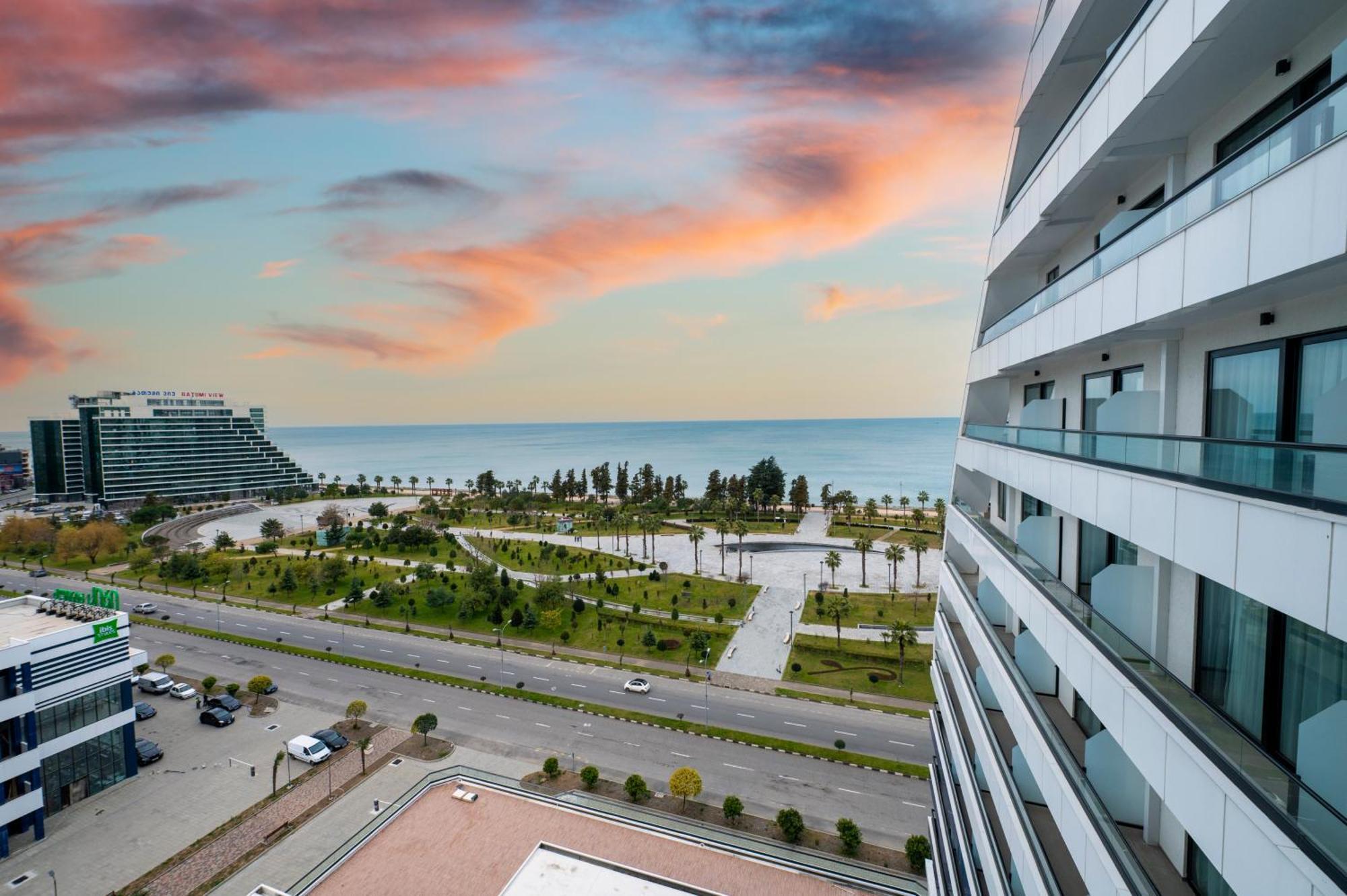 The Grandeur Hotel Batumi Eksteriør bilde