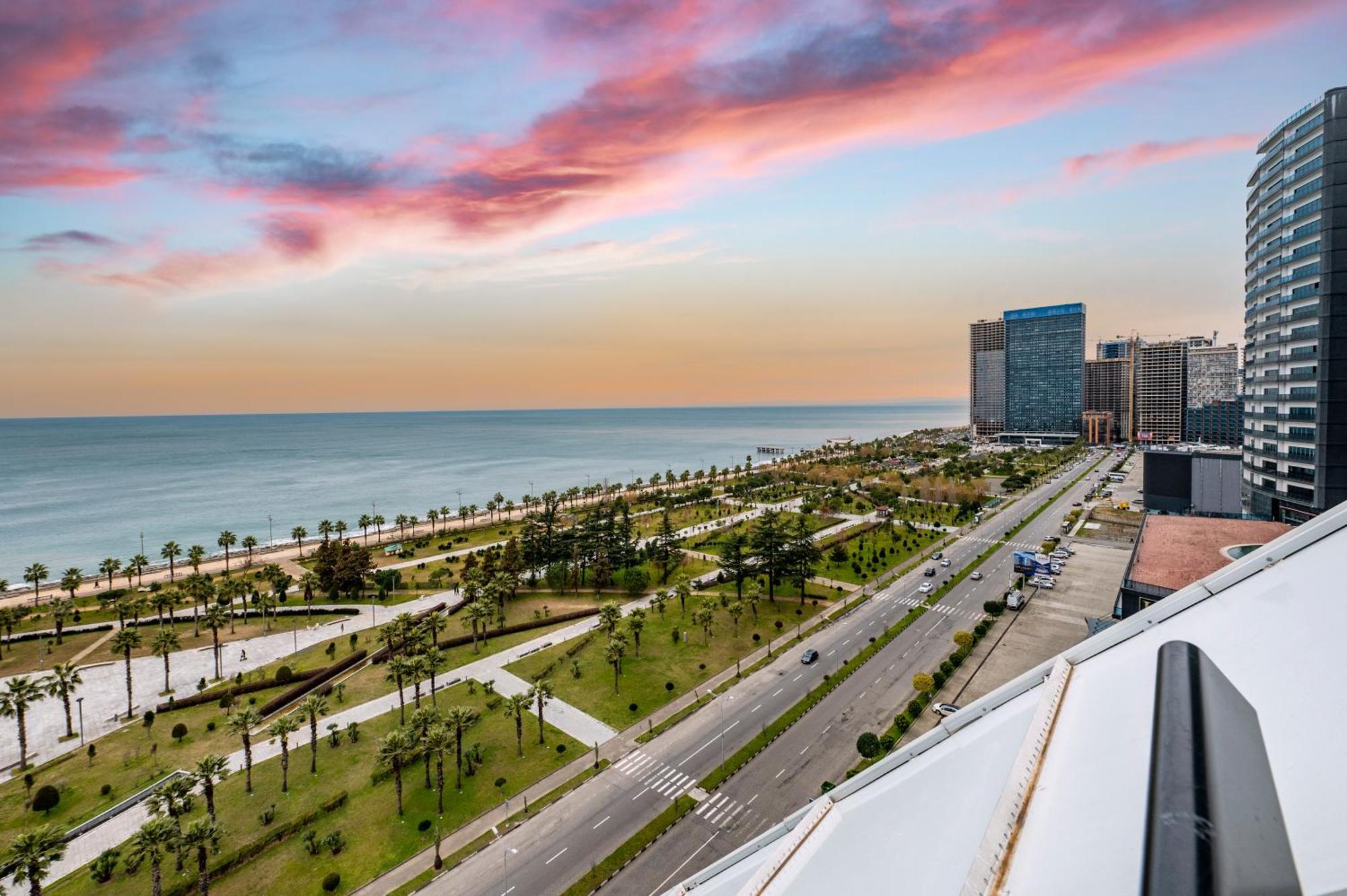 The Grandeur Hotel Batumi Eksteriør bilde