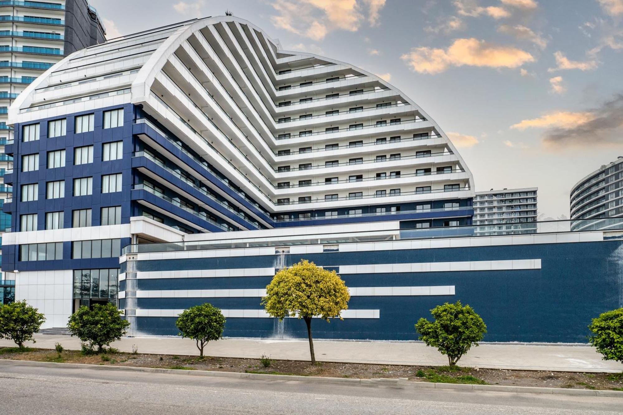 The Grandeur Hotel Batumi Eksteriør bilde